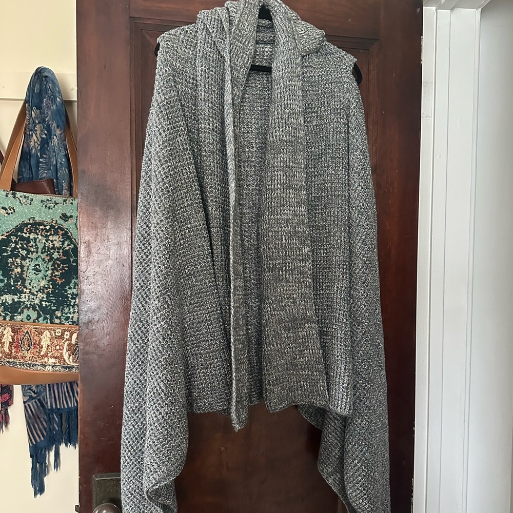 Barnes & Noble Hooded Blanket